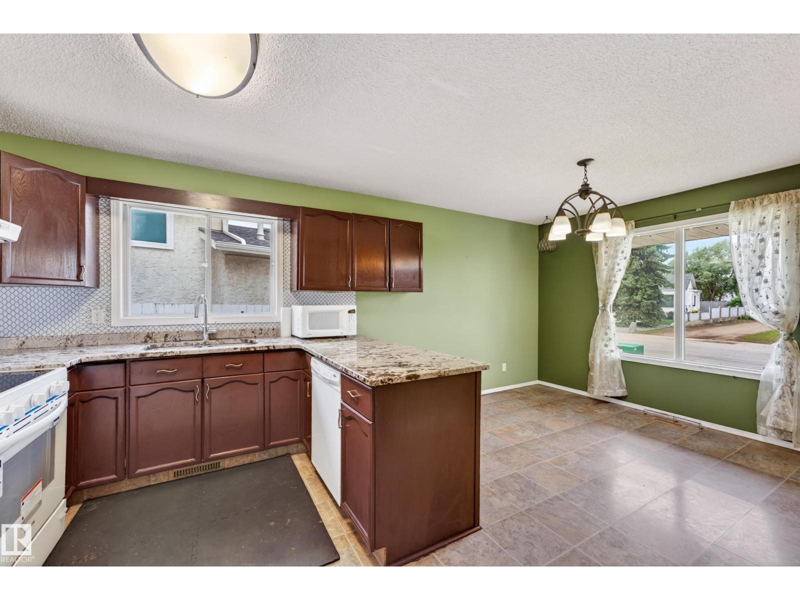 18351 77 AV NW - 24