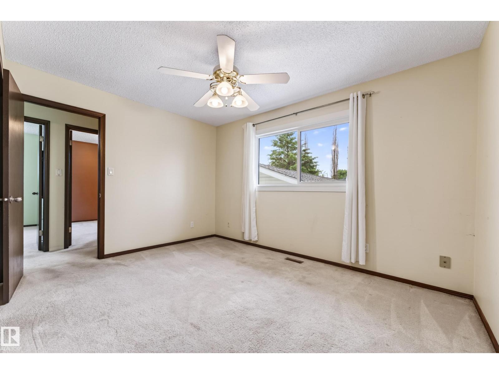 18351 77 AV NW - 30