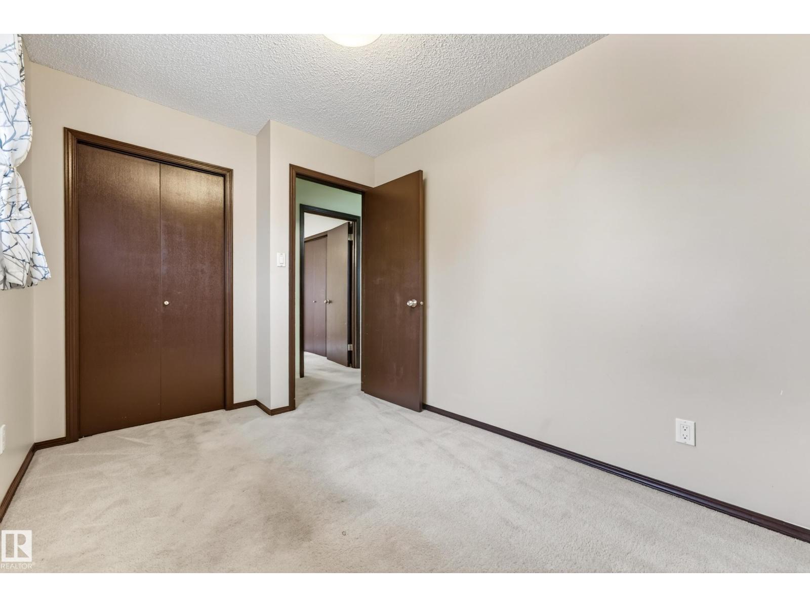 18351 77 AV NW - 38