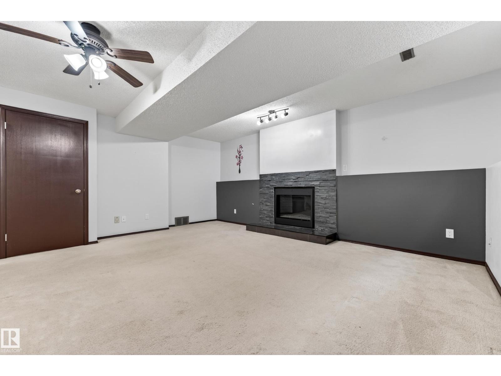 18351 77 AV NW - 44
