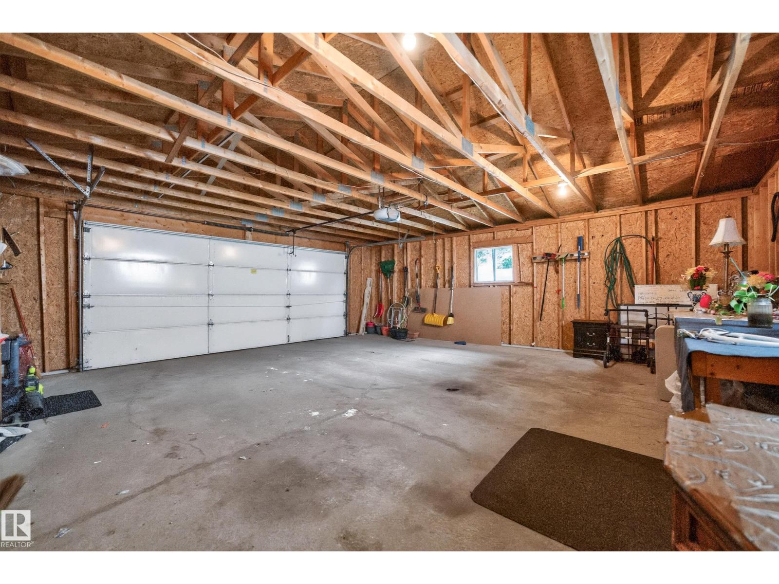 18351 77 AV NW - 55