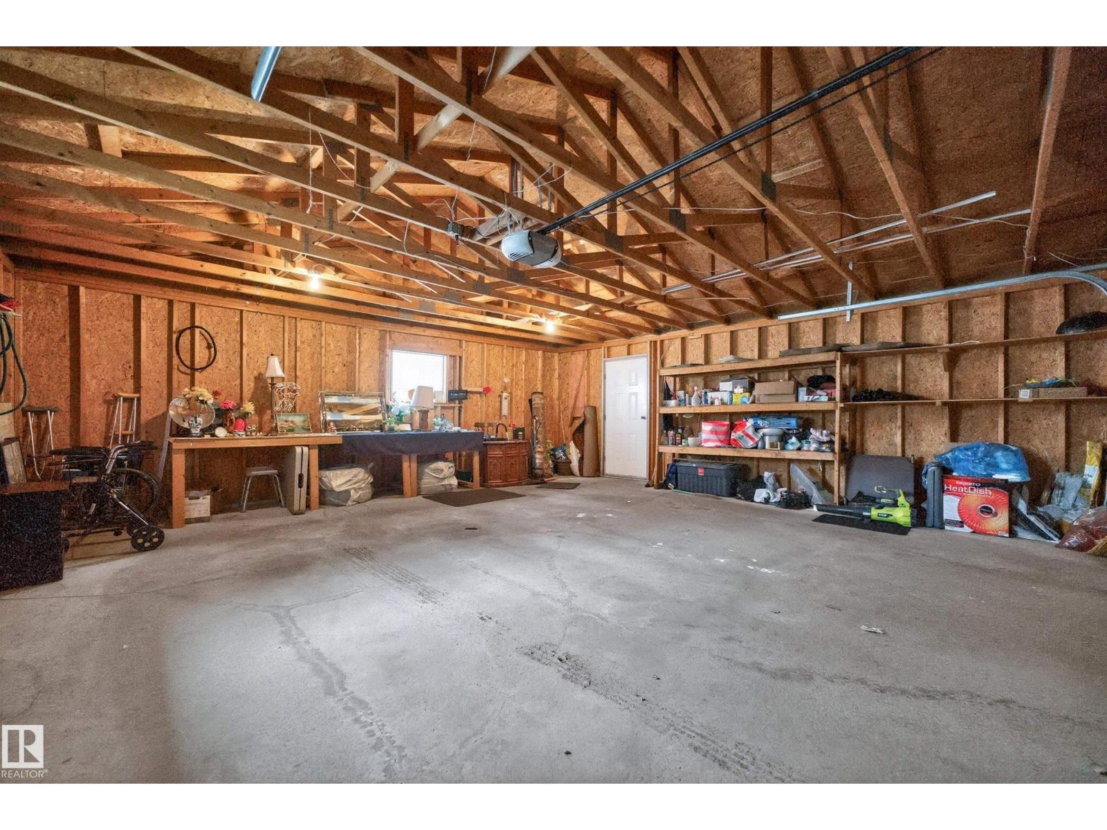 18351 77 AV NW - 56