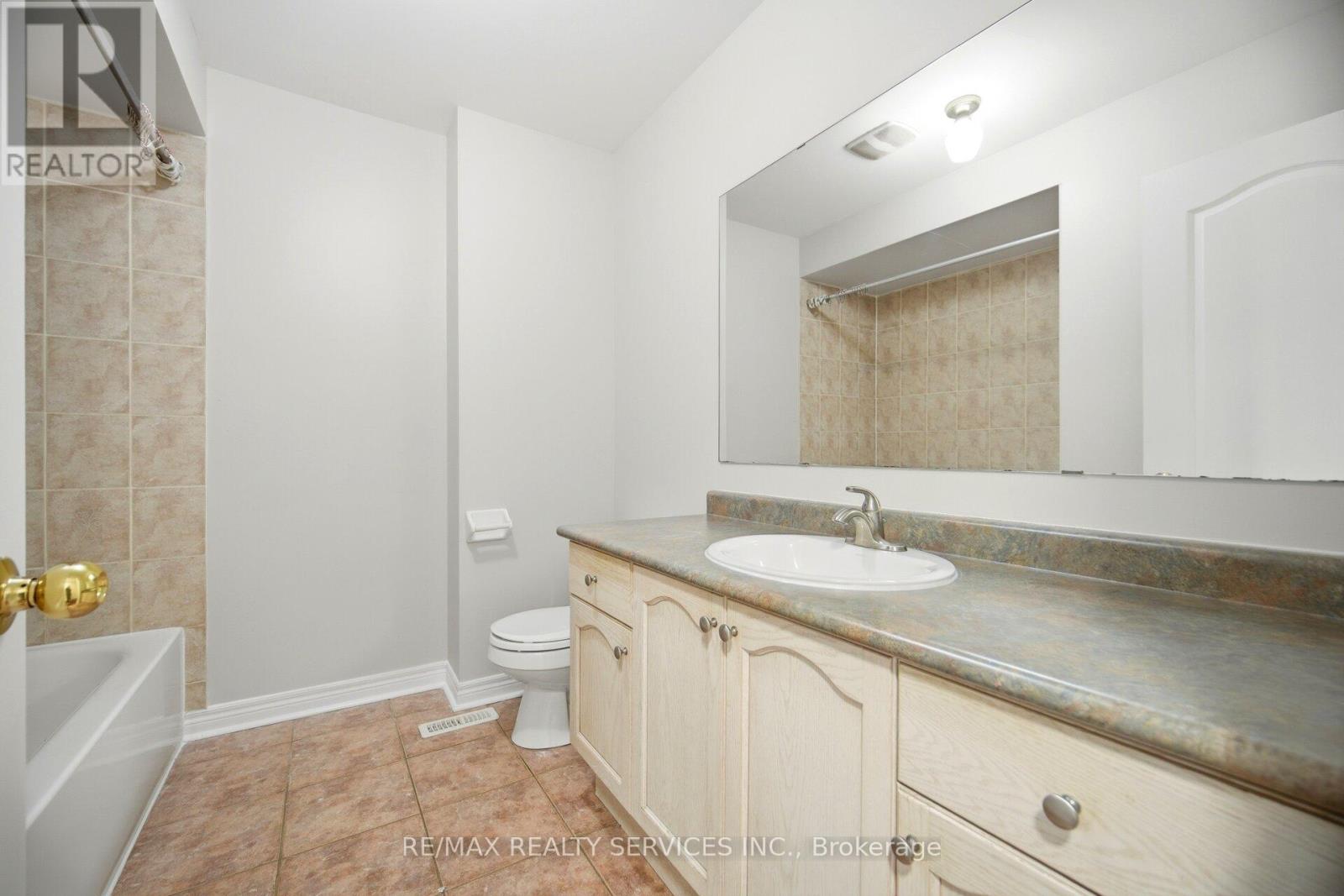 16 LAGROTTO ROAD - 33