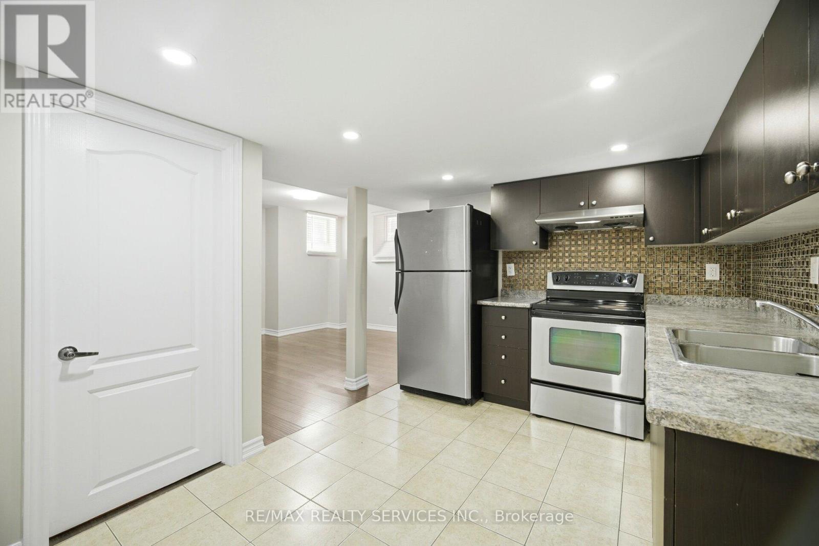 16 LAGROTTO ROAD - 39