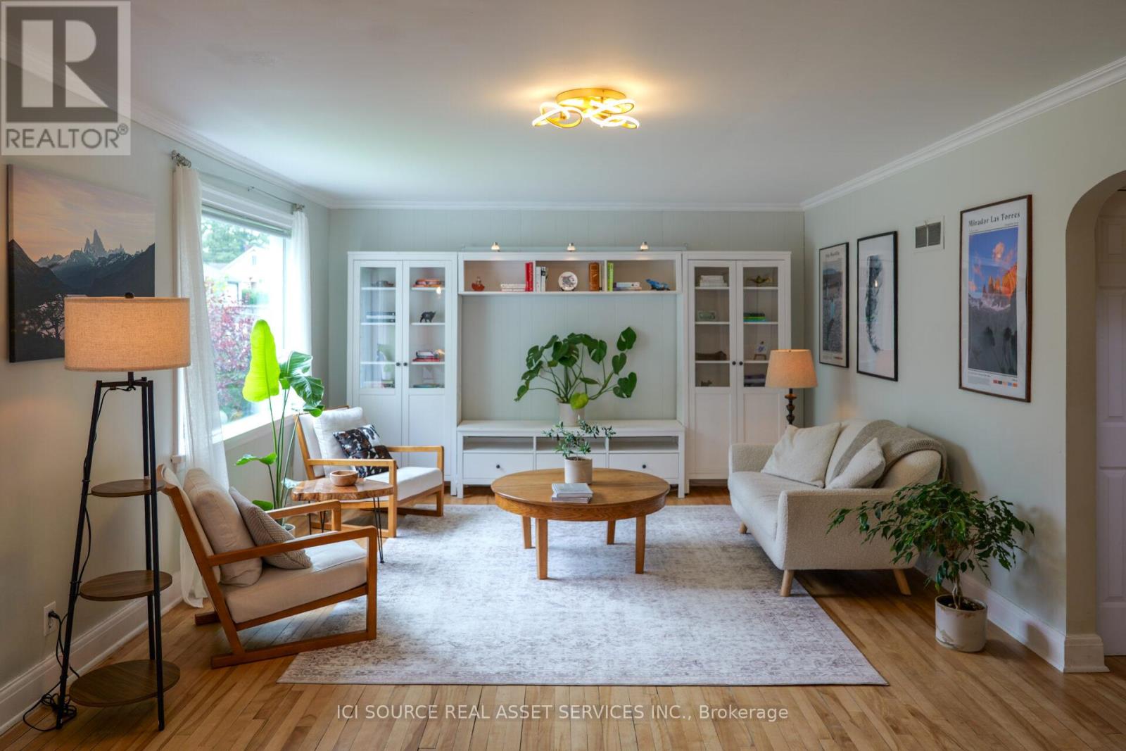 318 CECELIA STREET - 2