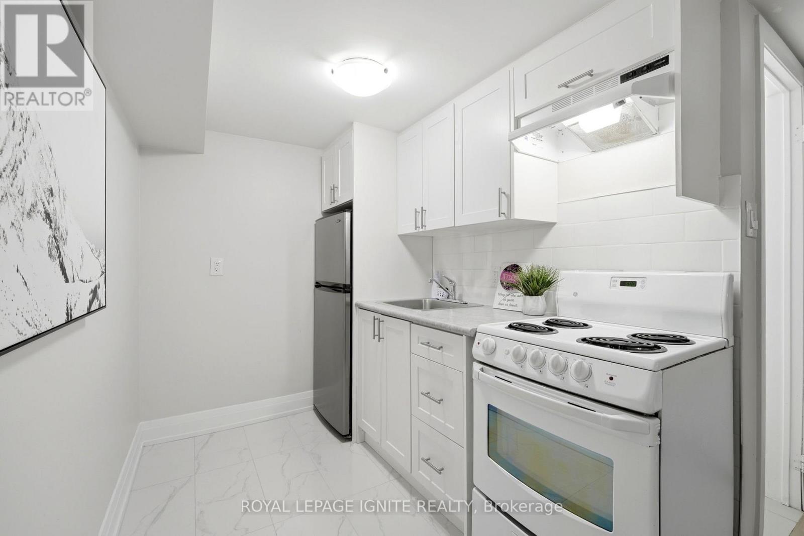 89 DARLINGSIDE DRIVE - 23
