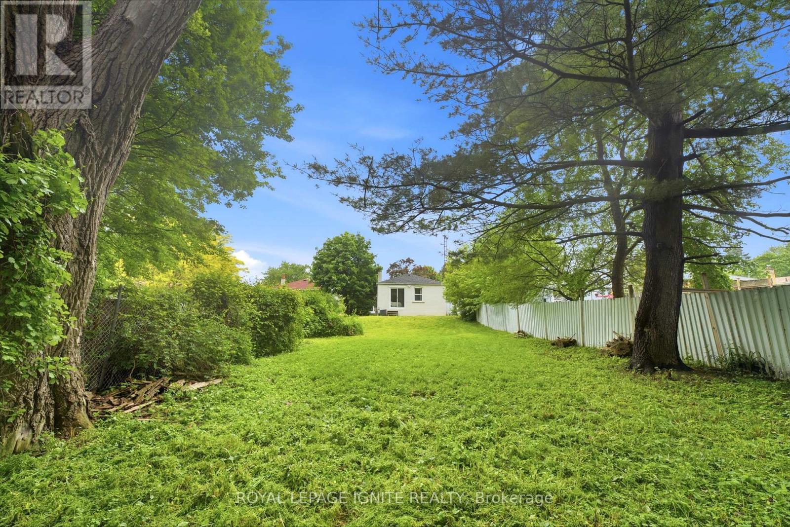 89 DARLINGSIDE DRIVE - 29