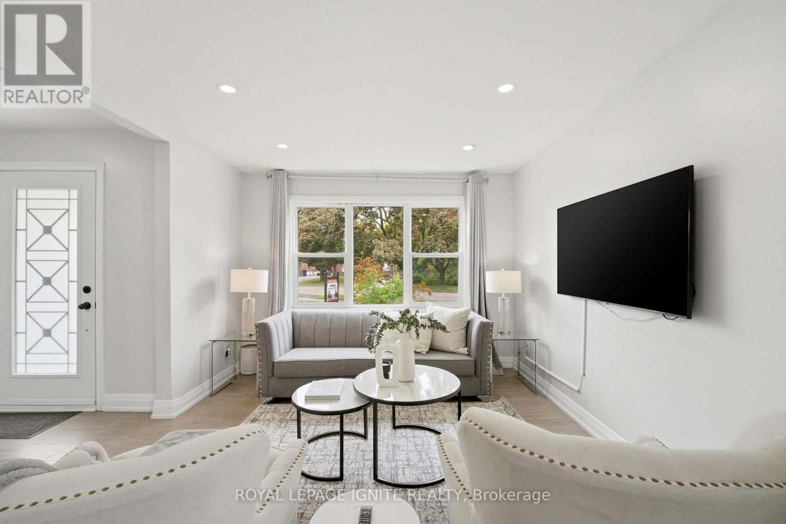 89 DARLINGSIDE DRIVE - 8