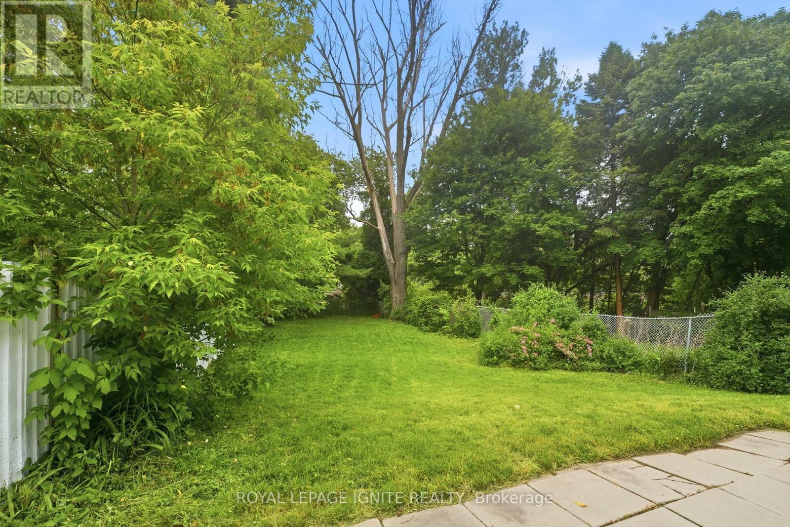 89 DARLINGSIDE DRIVE - 28
