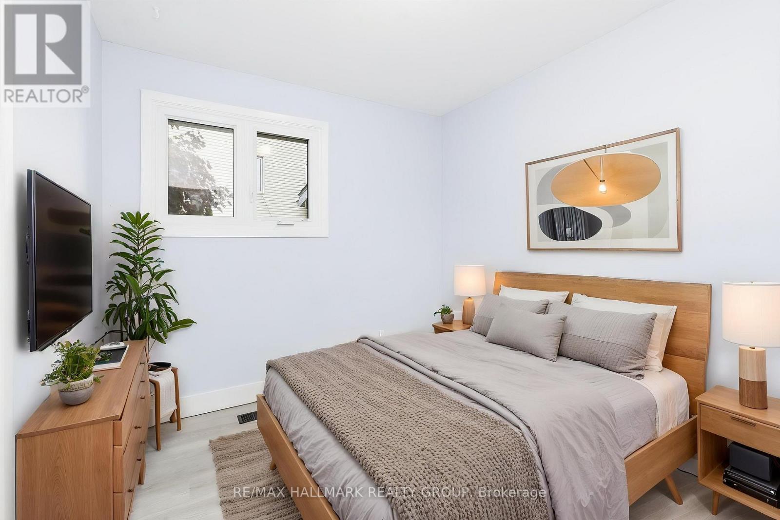 5 Bed, 3 Bath House for Sale in Ottawa – 1259 MARENGER STREET, Ottawa – MLS# X13442782 - Image 14