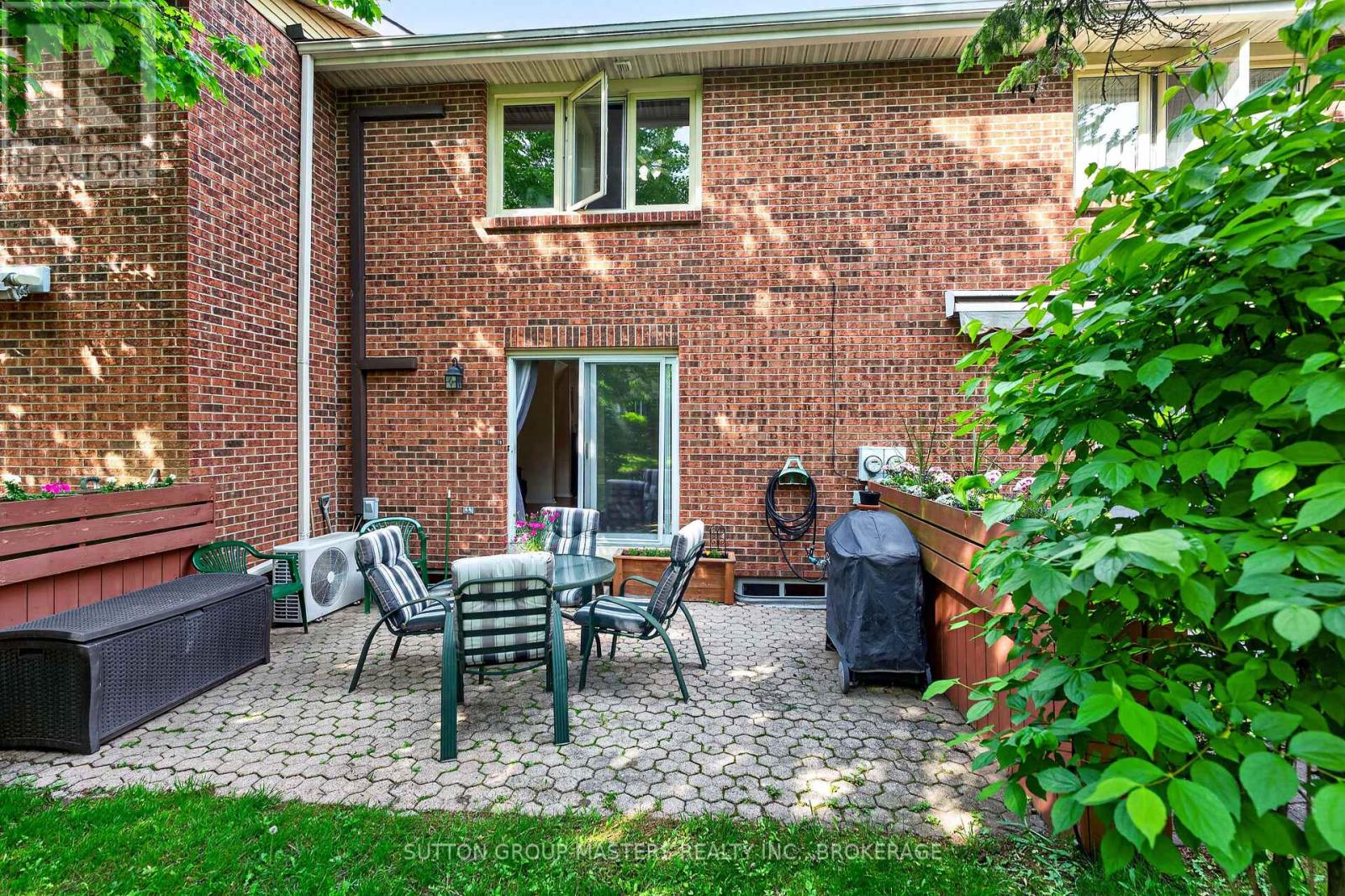 #78 115 WRIGHT CRESCENT - 25