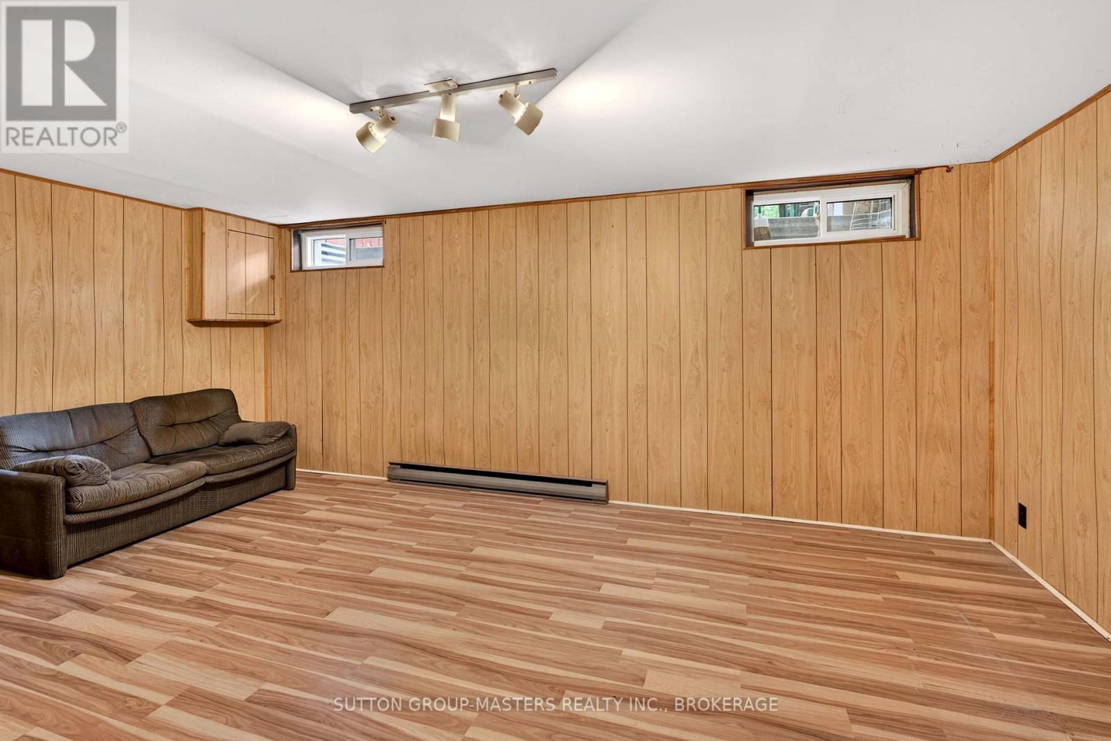 #78 115 WRIGHT CRESCENT - 28
