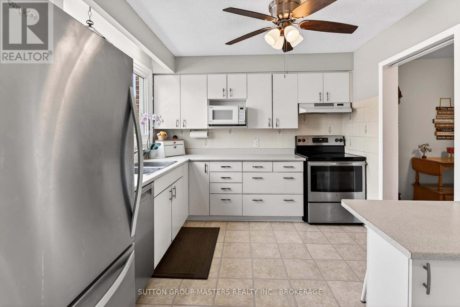 #78 115 WRIGHT CRESCENT - 4