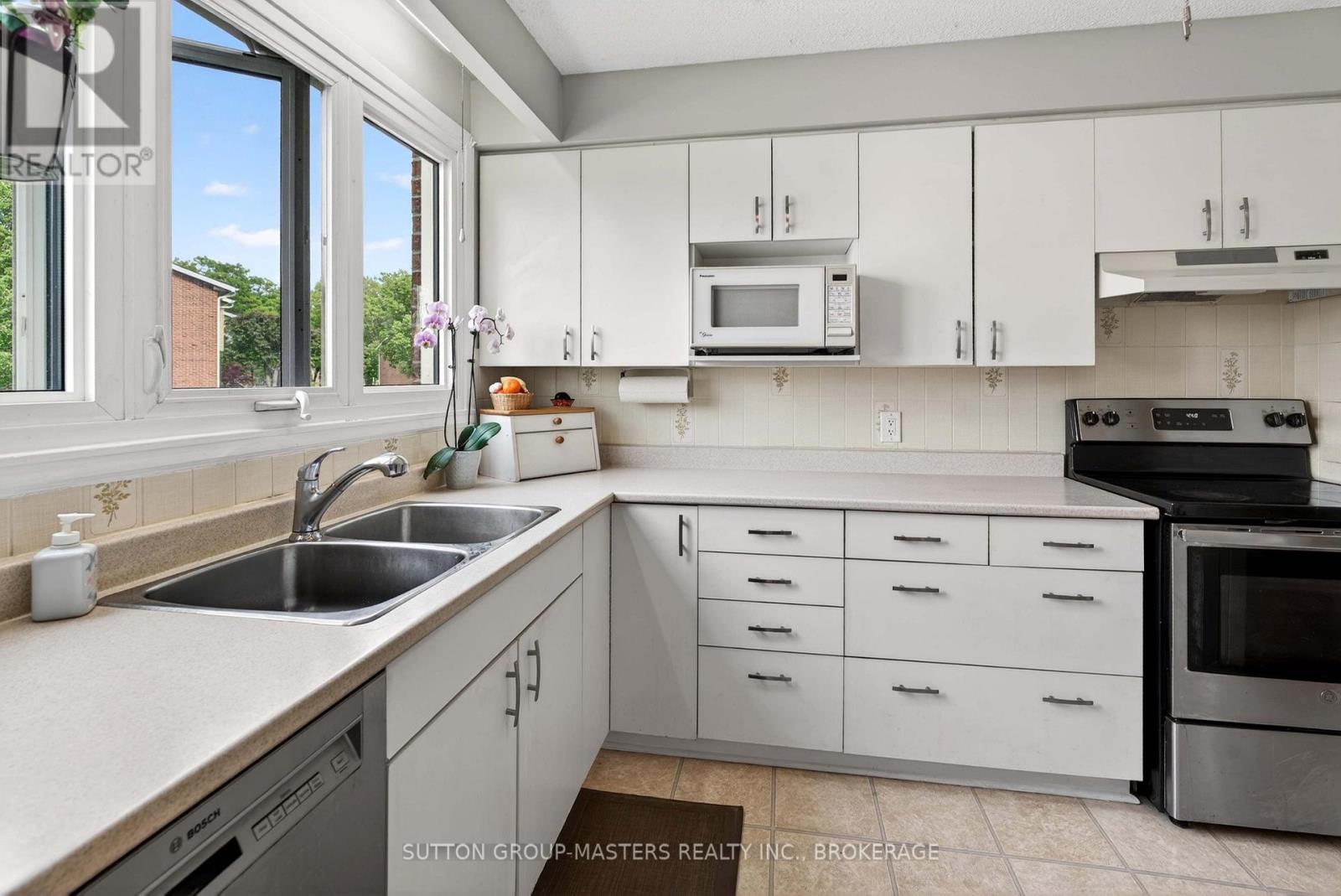 #78 115 WRIGHT CRESCENT - 6