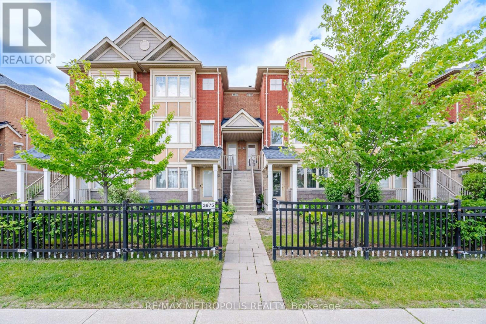 #17 3975 EGLINTON AVENUE W - 1