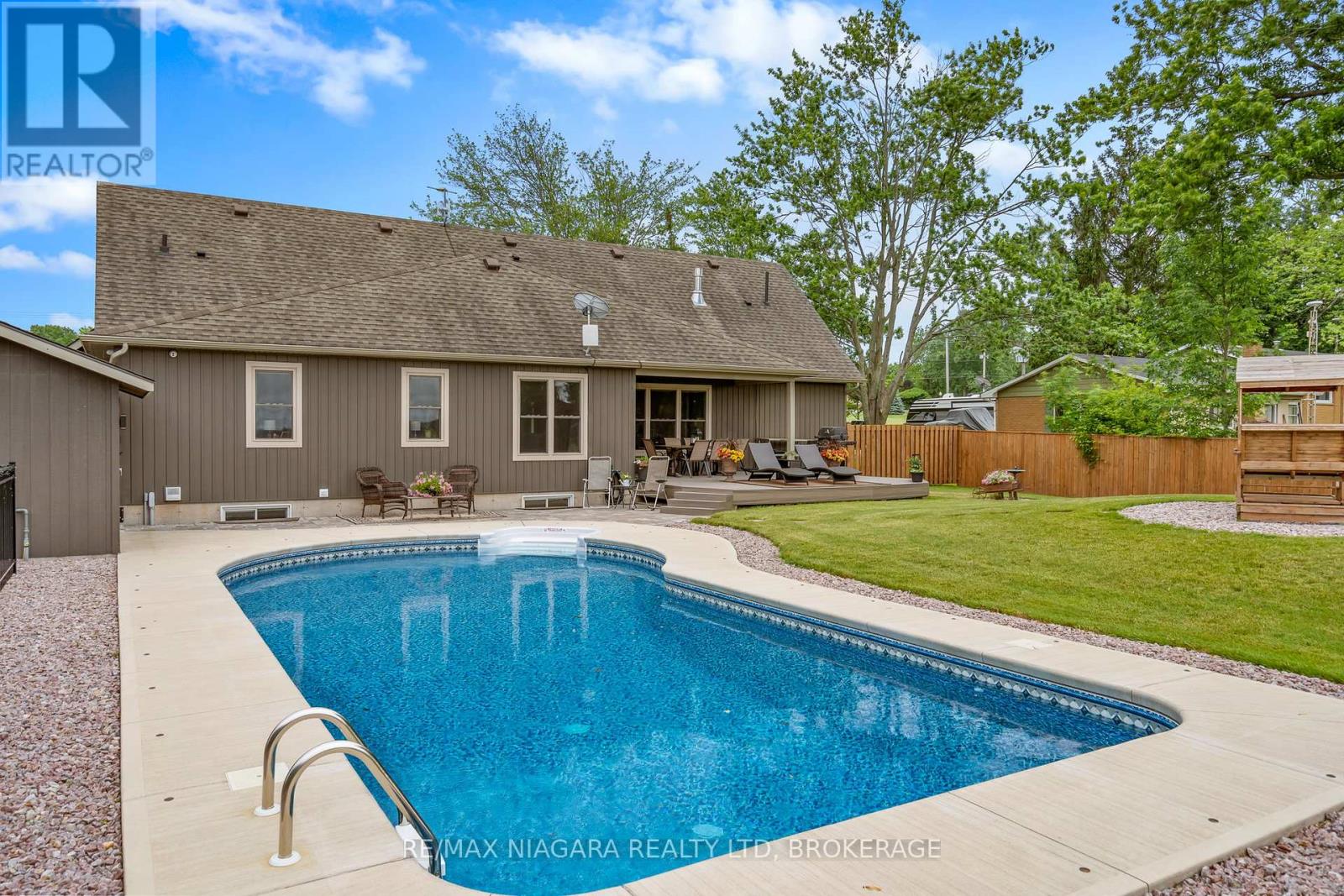 11558 HWY 3 - Image 24