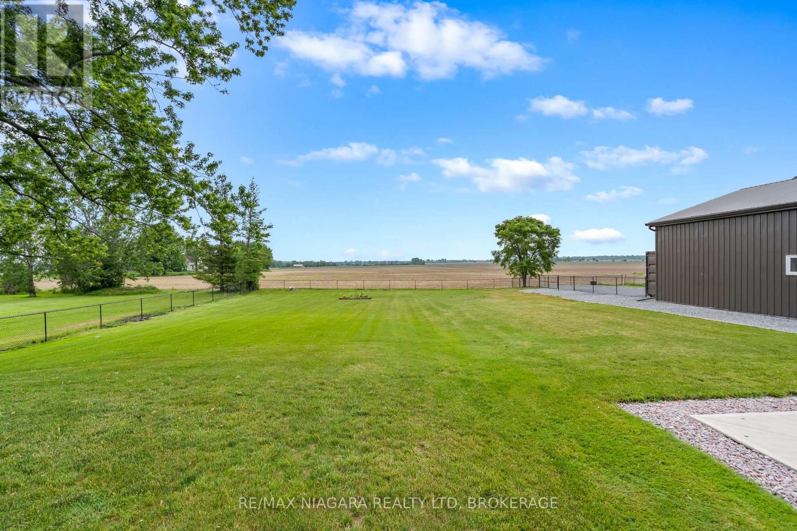 11558 HWY 3 - Image 26