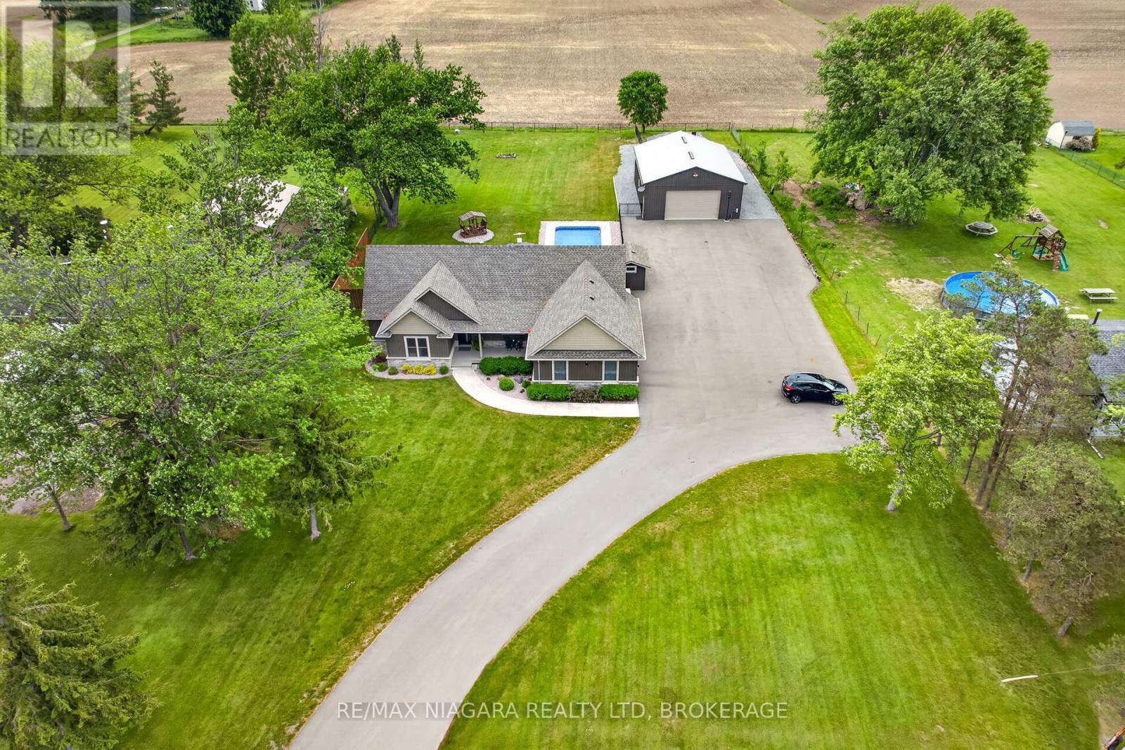 11558 HWY 3 - Image 38