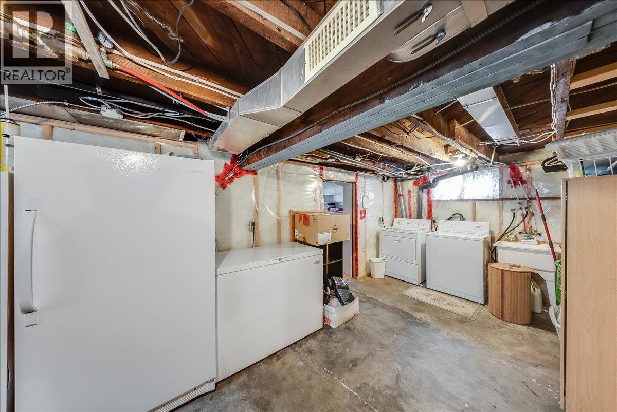 1817 Fourth Avenue, Trail