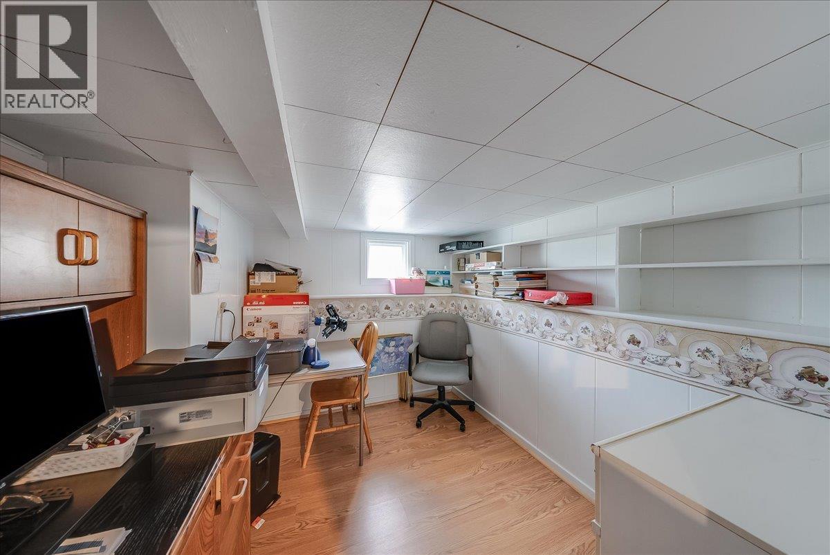 1817 Fourth Avenue, Trail