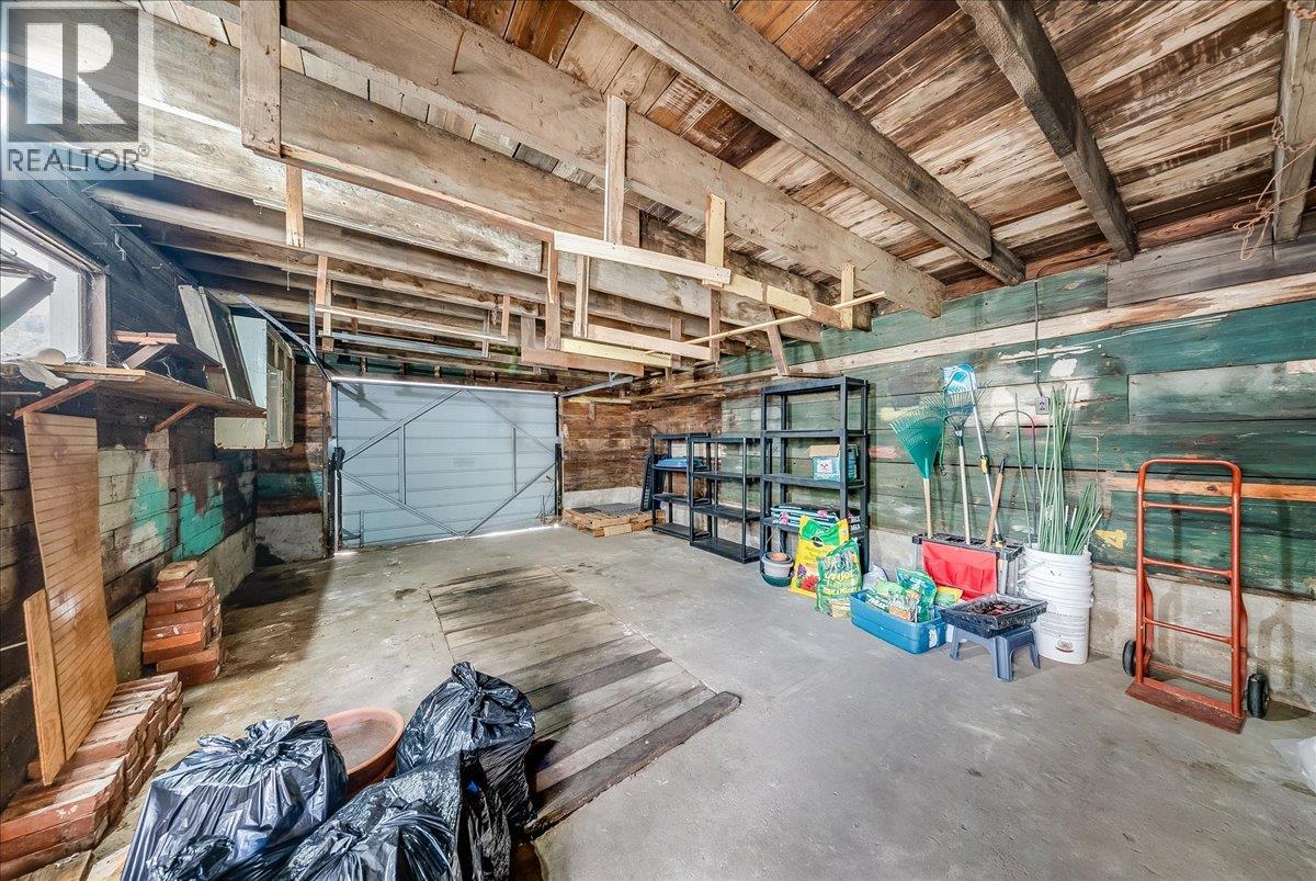 1817 Fourth Avenue, Trail