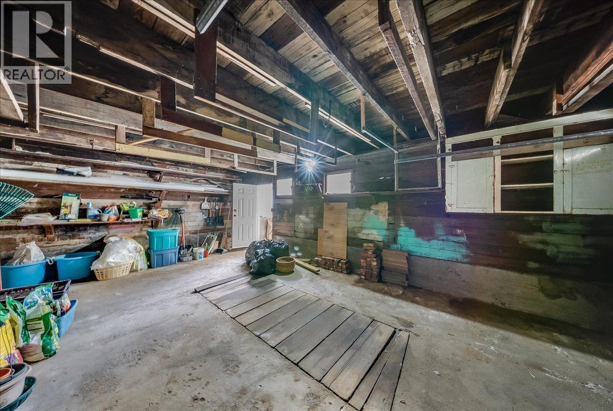 1817 Fourth Avenue, Trail