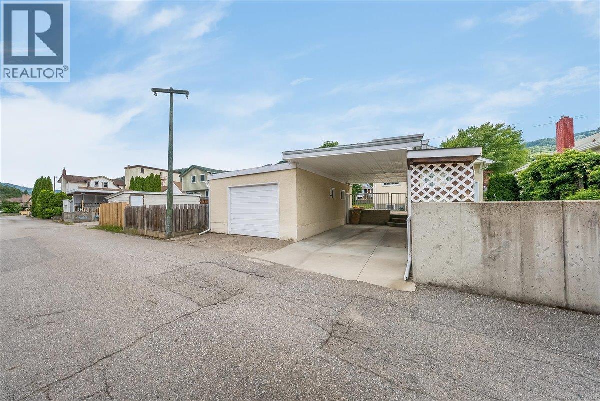 1817 Fourth Avenue - 26