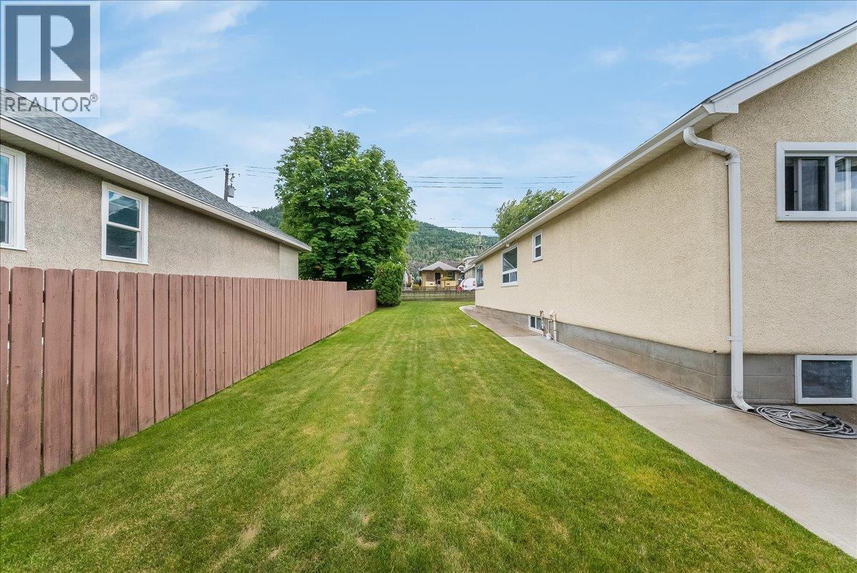1817 Fourth Avenue - 31
