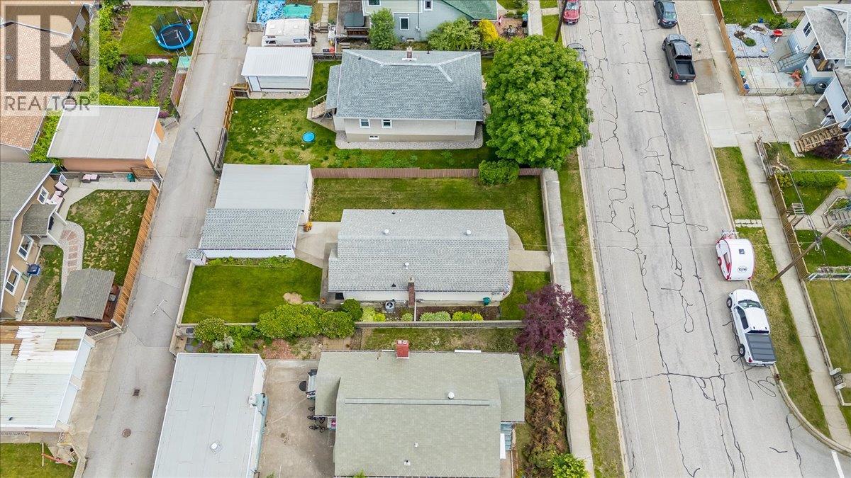 1817 Fourth Avenue, Trail