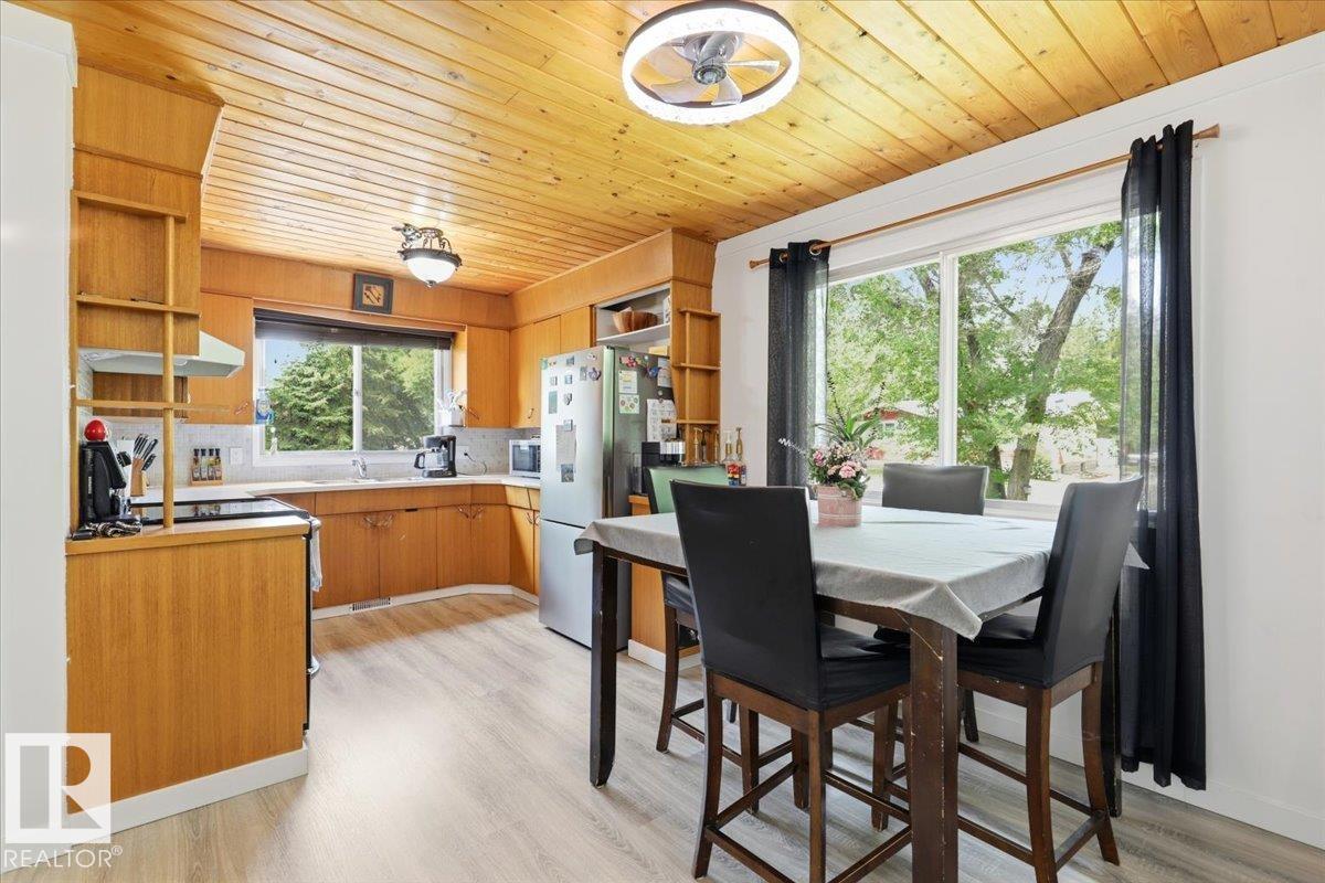 5234 54 ST - photo 3