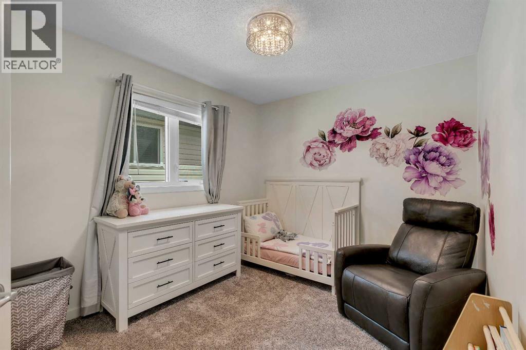 28 Cranwell Crescent SE - 35