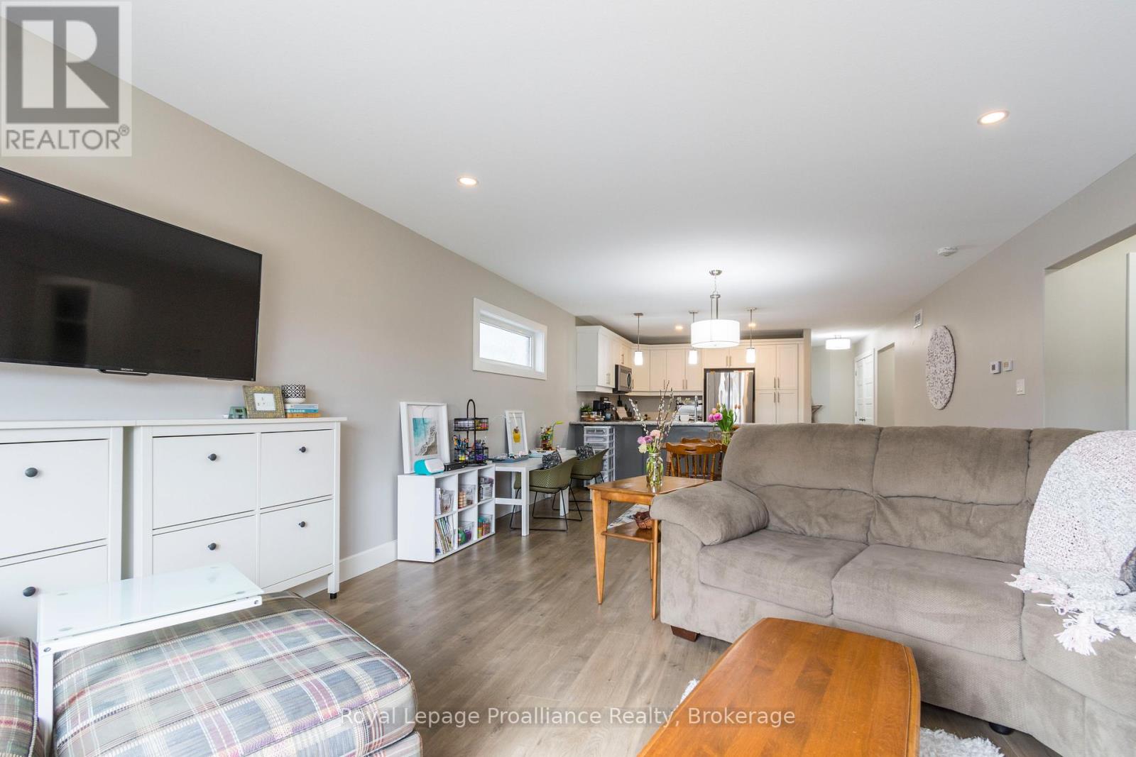 92 MEAGAN LANE - 13