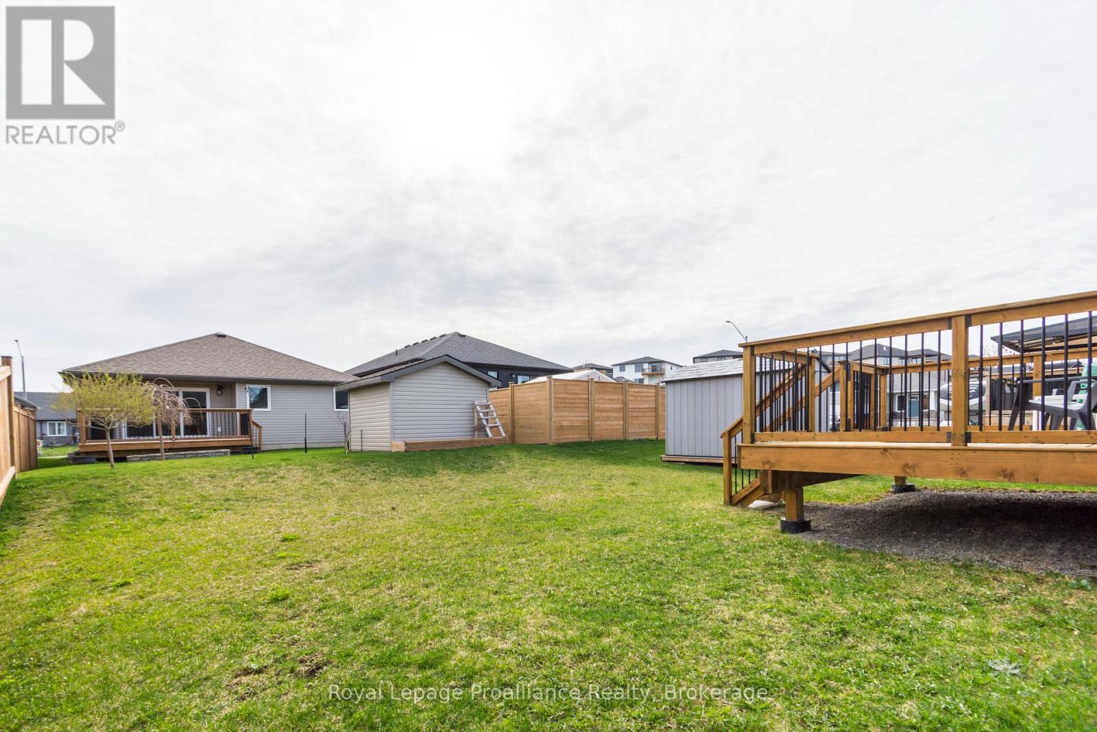 92 MEAGAN LANE - 26
