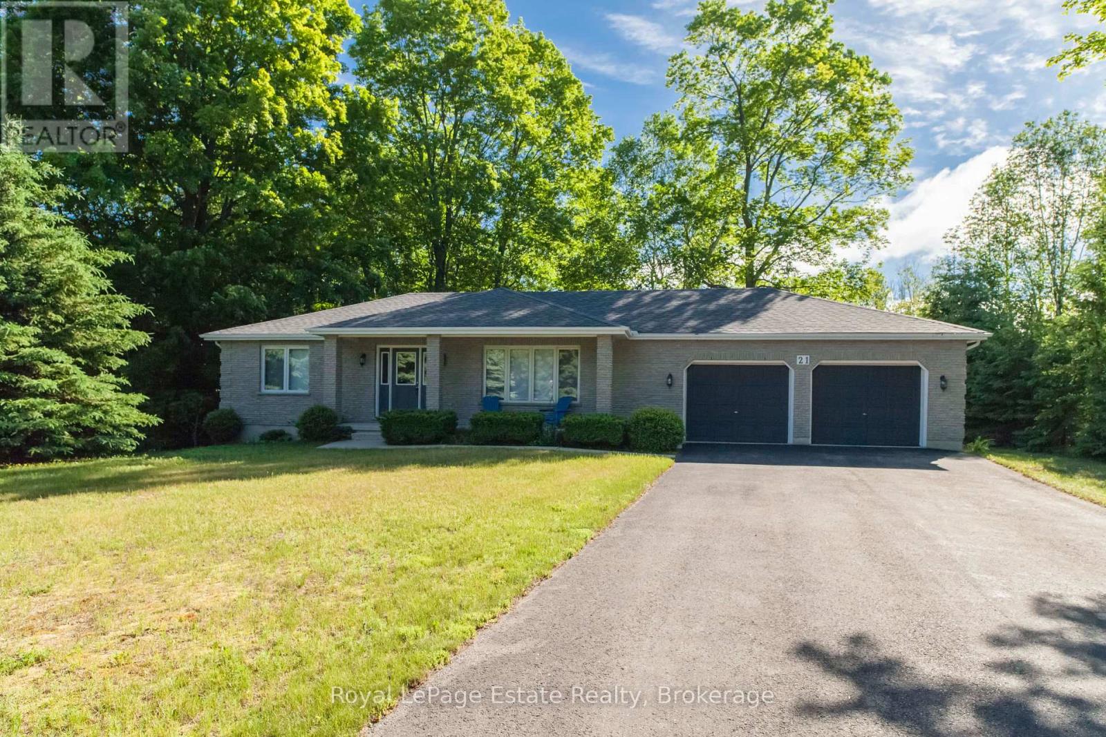 21 SAUBLE WOODS CRESCENT - 6
