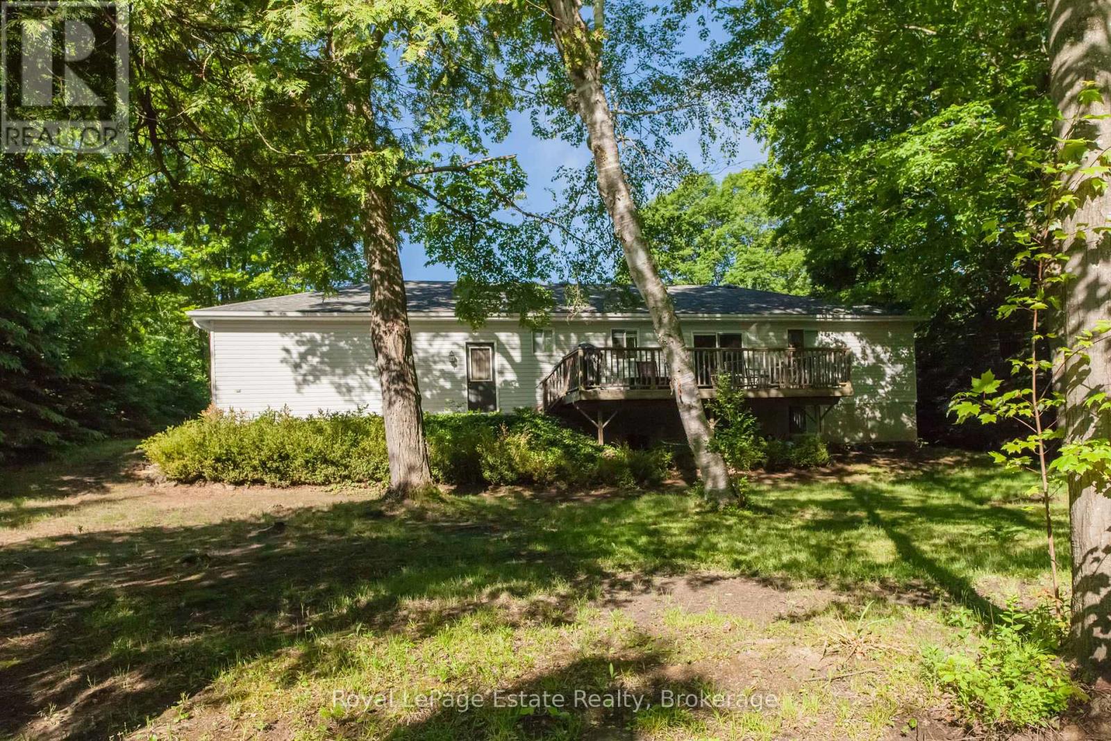 21 SAUBLE WOODS CRESCENT - 48