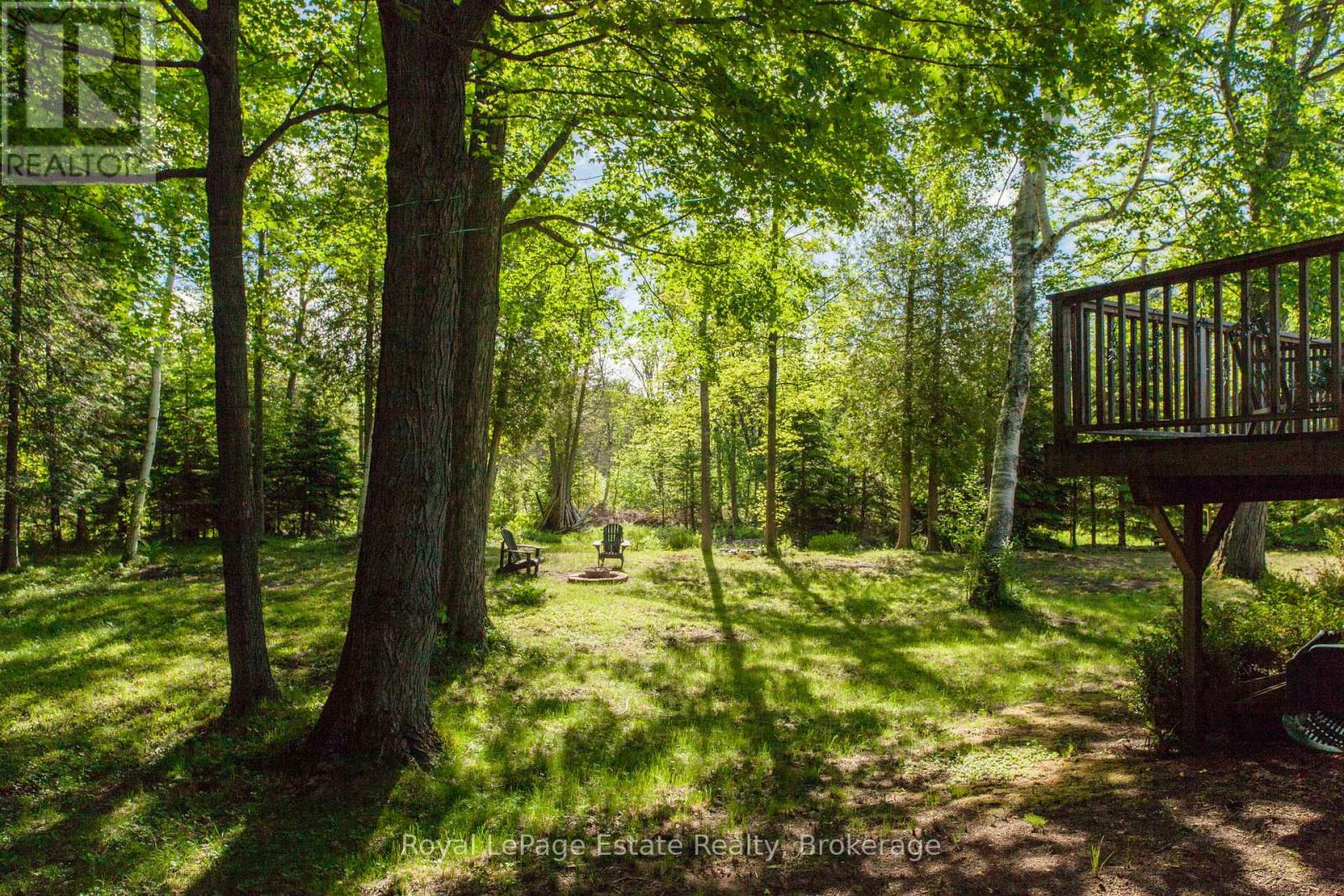 21 SAUBLE WOODS CRESCENT - 46