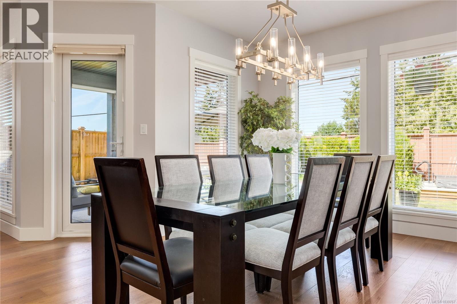 1008 Brookfield Cres, Parksville
