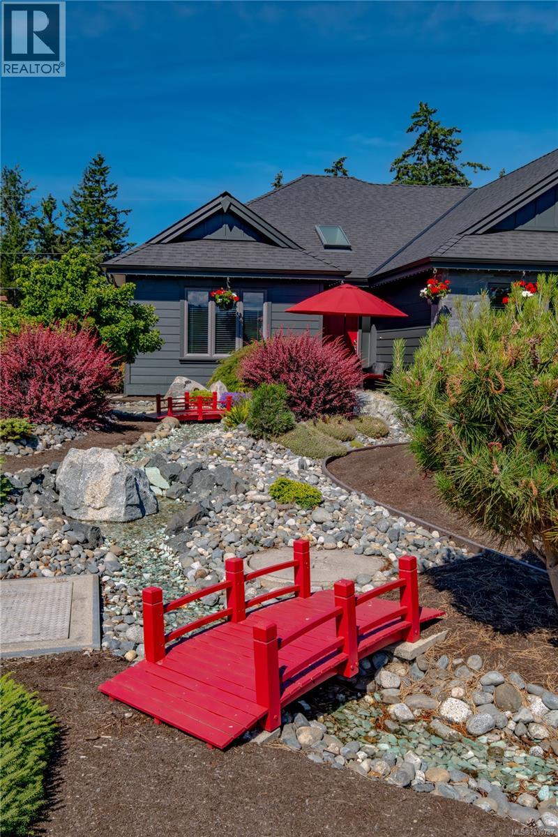 1008 Brookfield Cres, Parksville
