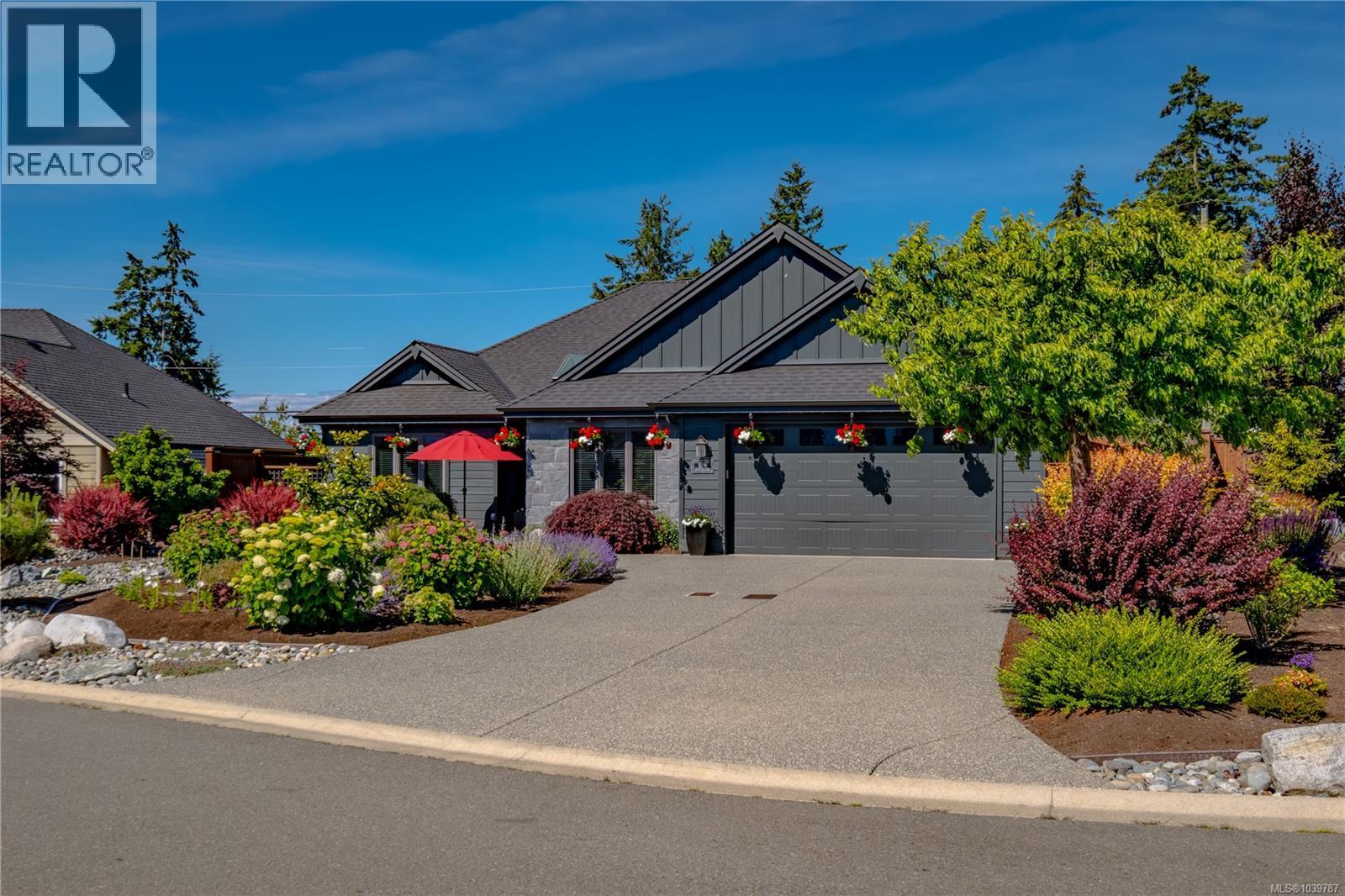 1008 Brookfield Cres, Parksville