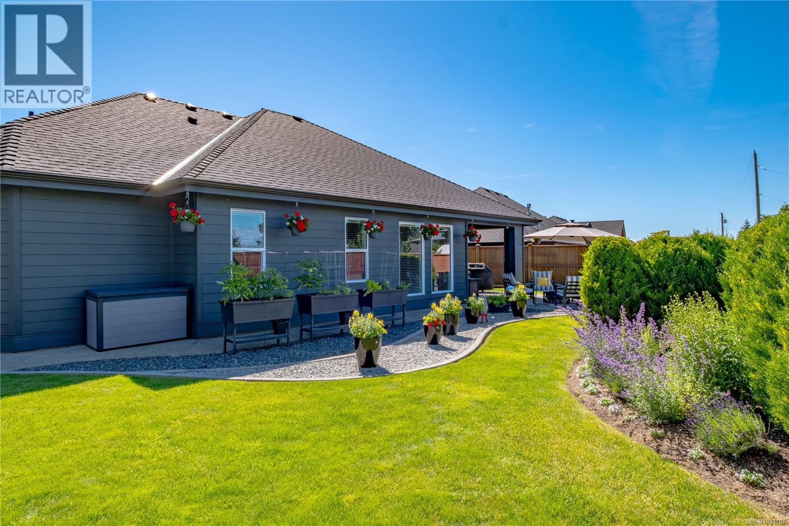 1008 Brookfield Cres, Parksville