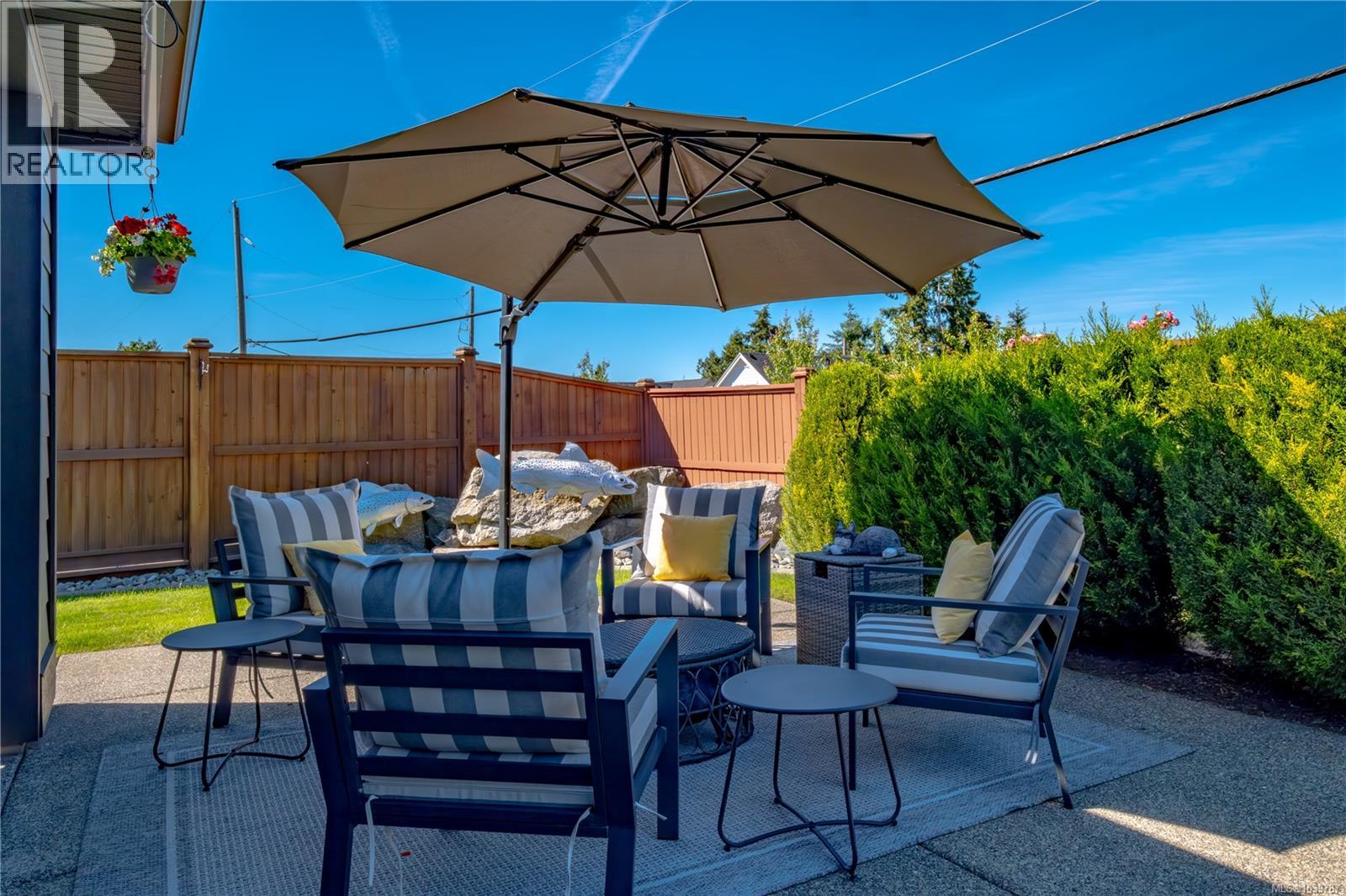 1008 Brookfield Cres, Parksville