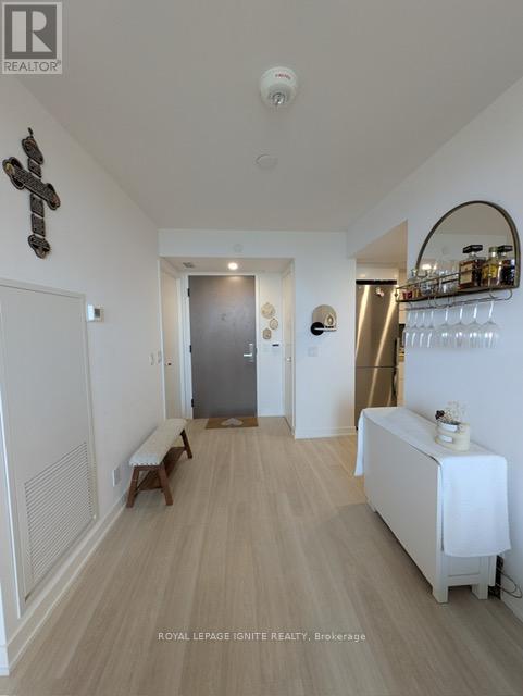 #418 30 TRETTI WAY - 4