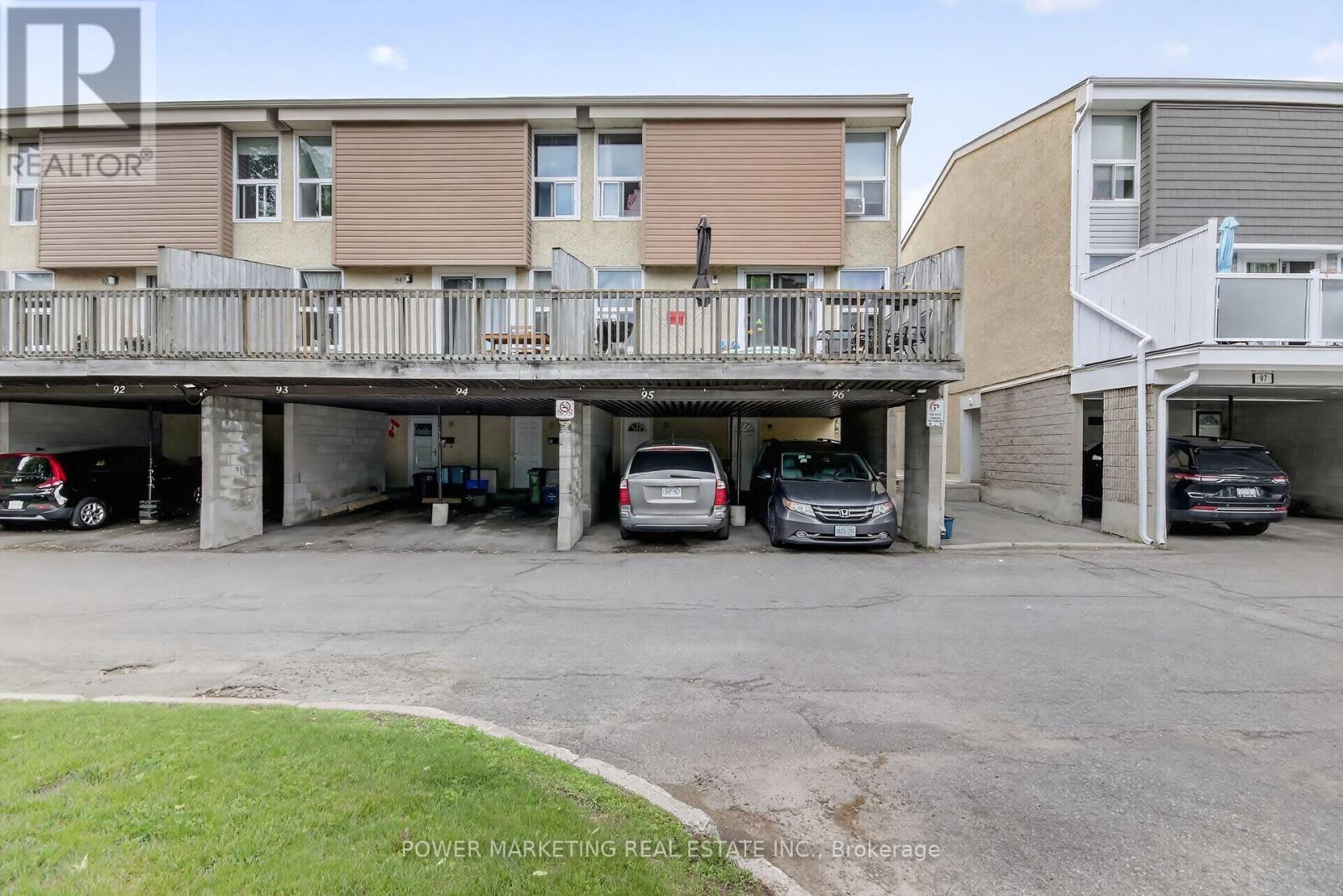 #95 3415 UPLANDS DRIVE - 22