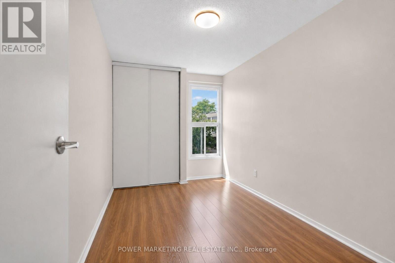 #95 3415 UPLANDS DRIVE - 19