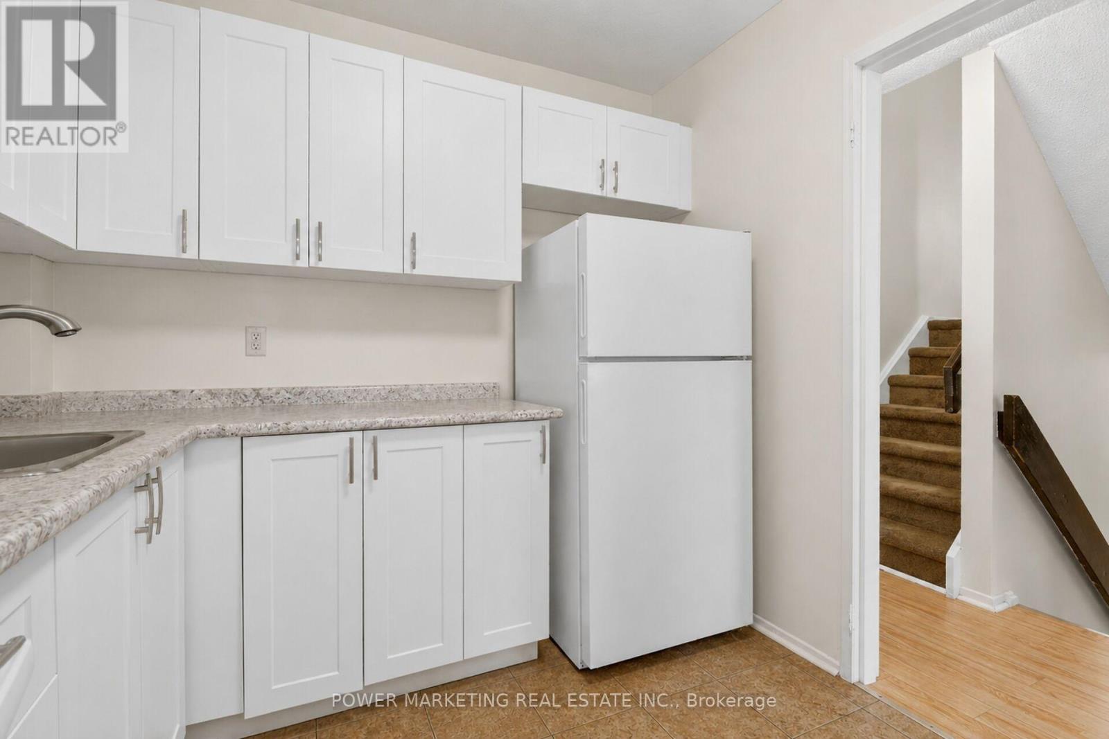 #95 3415 UPLANDS DRIVE - 11