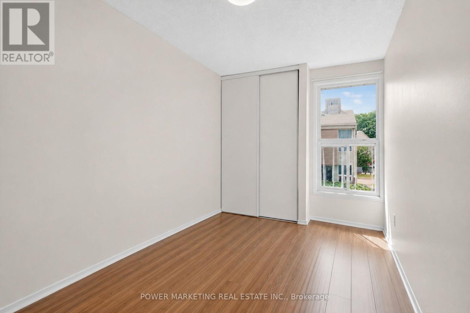 #95 3415 UPLANDS DRIVE - 16