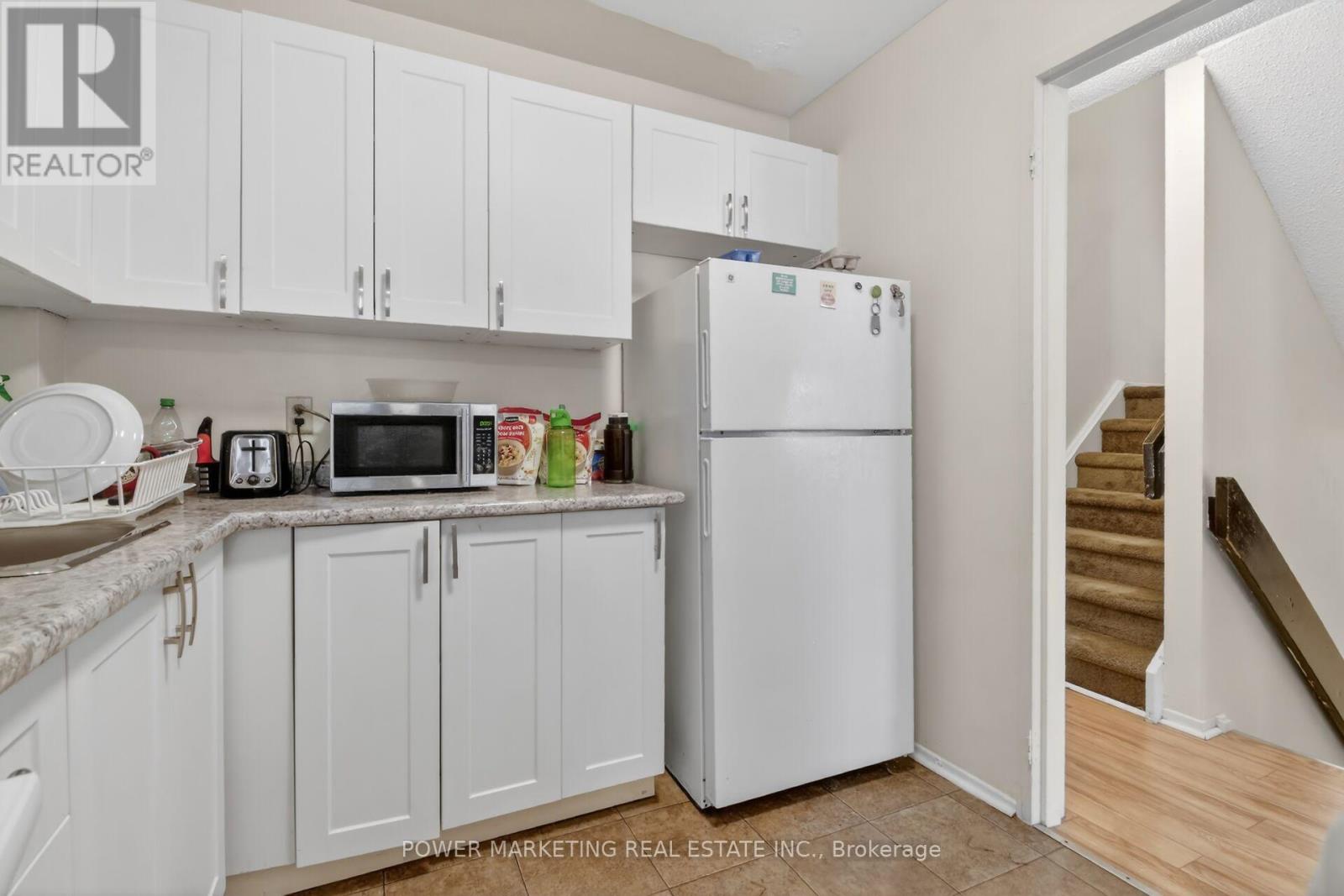 #95 3415 UPLANDS DRIVE - 35
