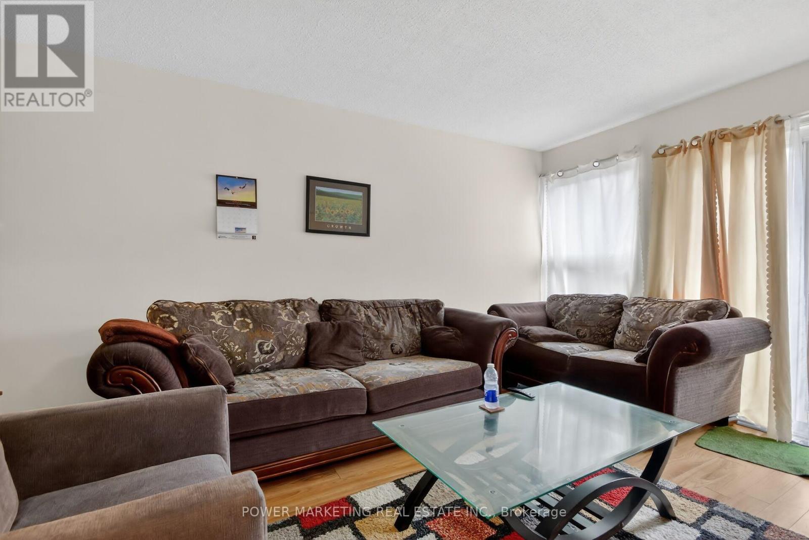 #95 3415 UPLANDS DRIVE - 40