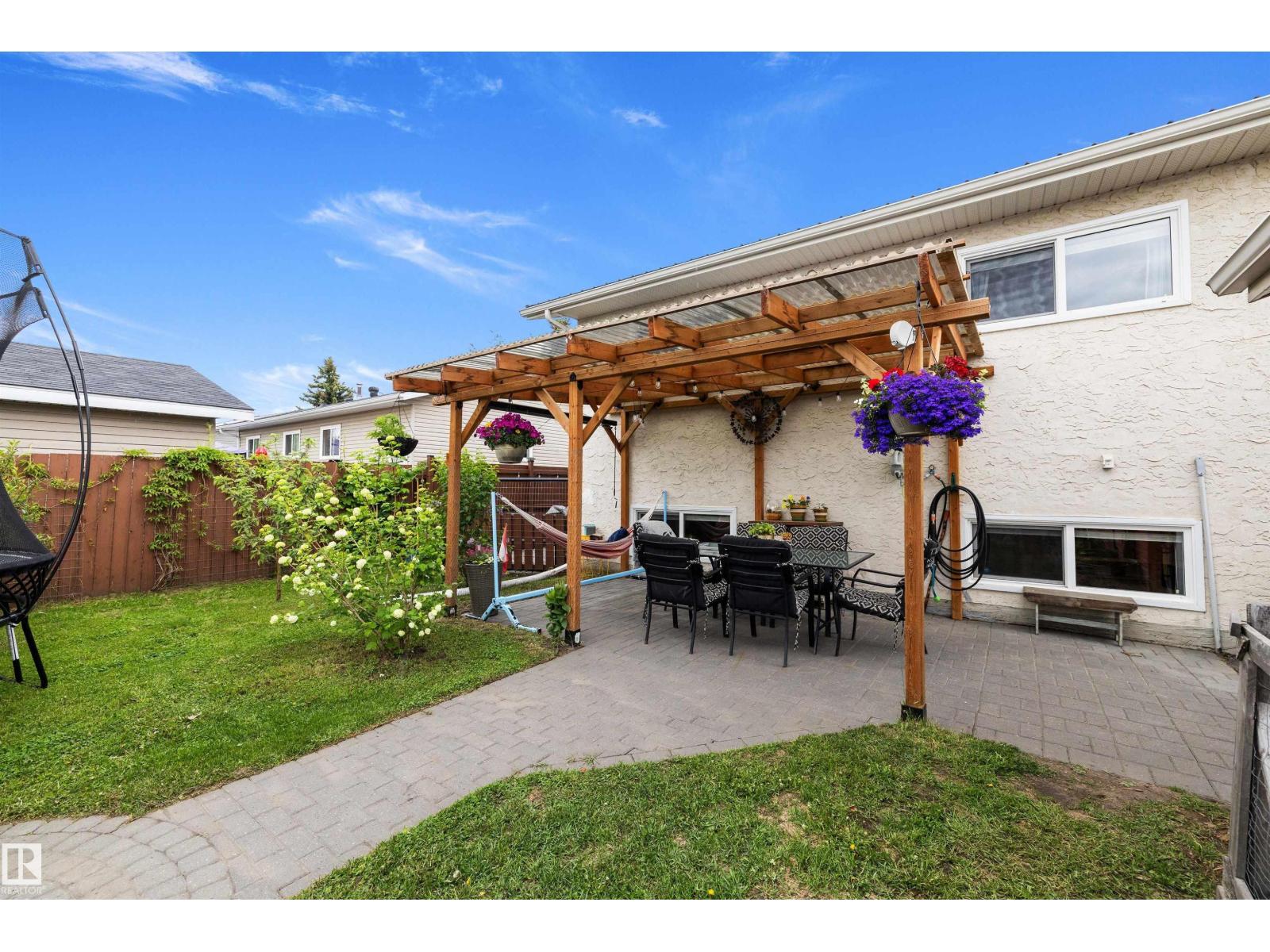 243 PORTER AV — photo 36