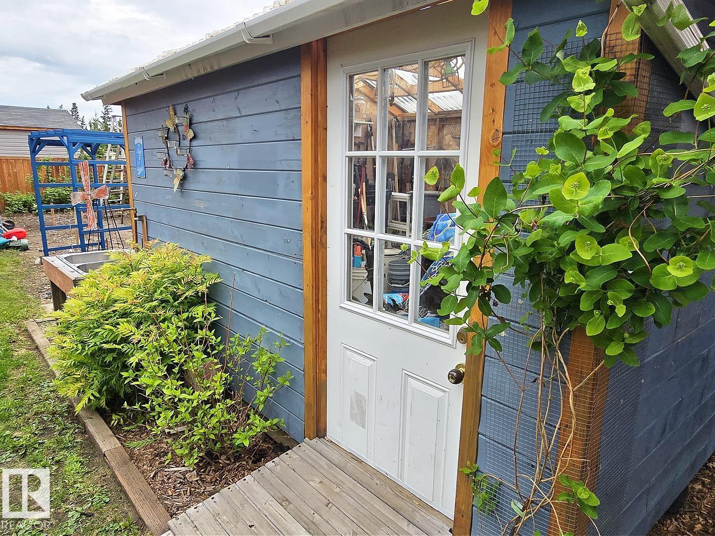243 PORTER AV — photo 42